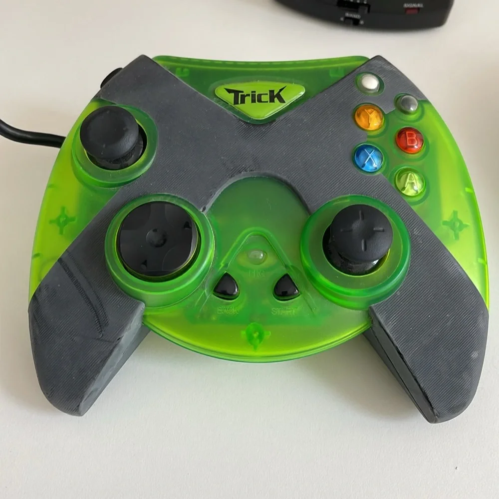 [ XBOX Controllers - Trick Eclipse Pelican Accessories ]